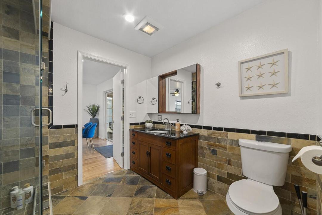 Photo of Others in Ferndale