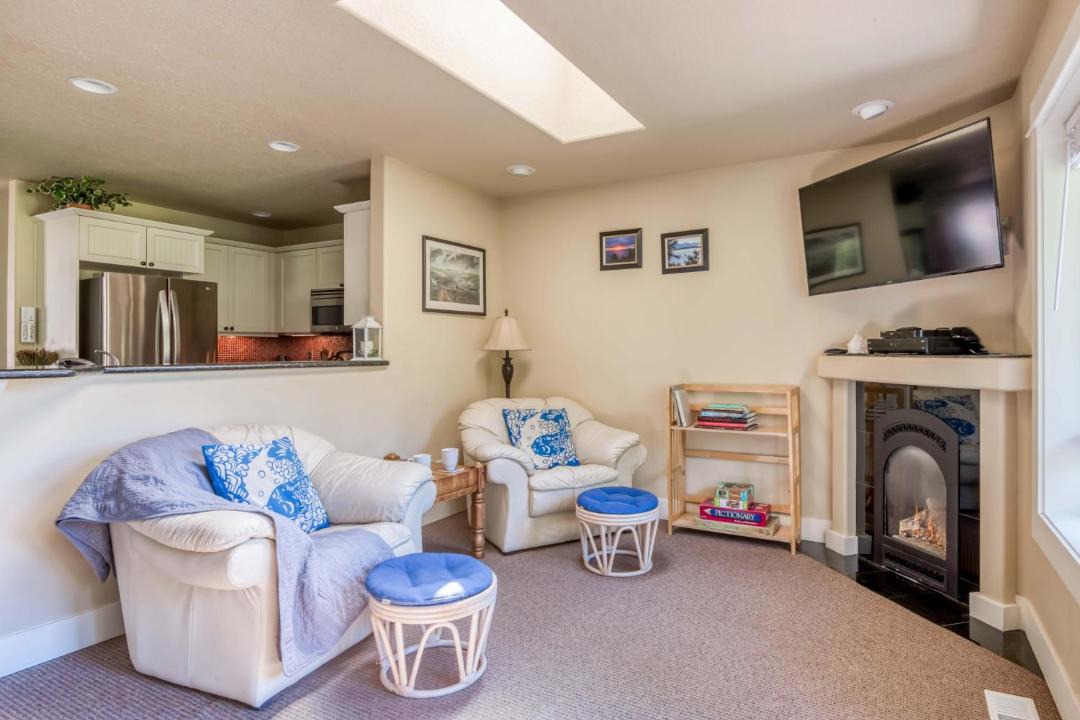 Photo of Livingroom in Oceanside