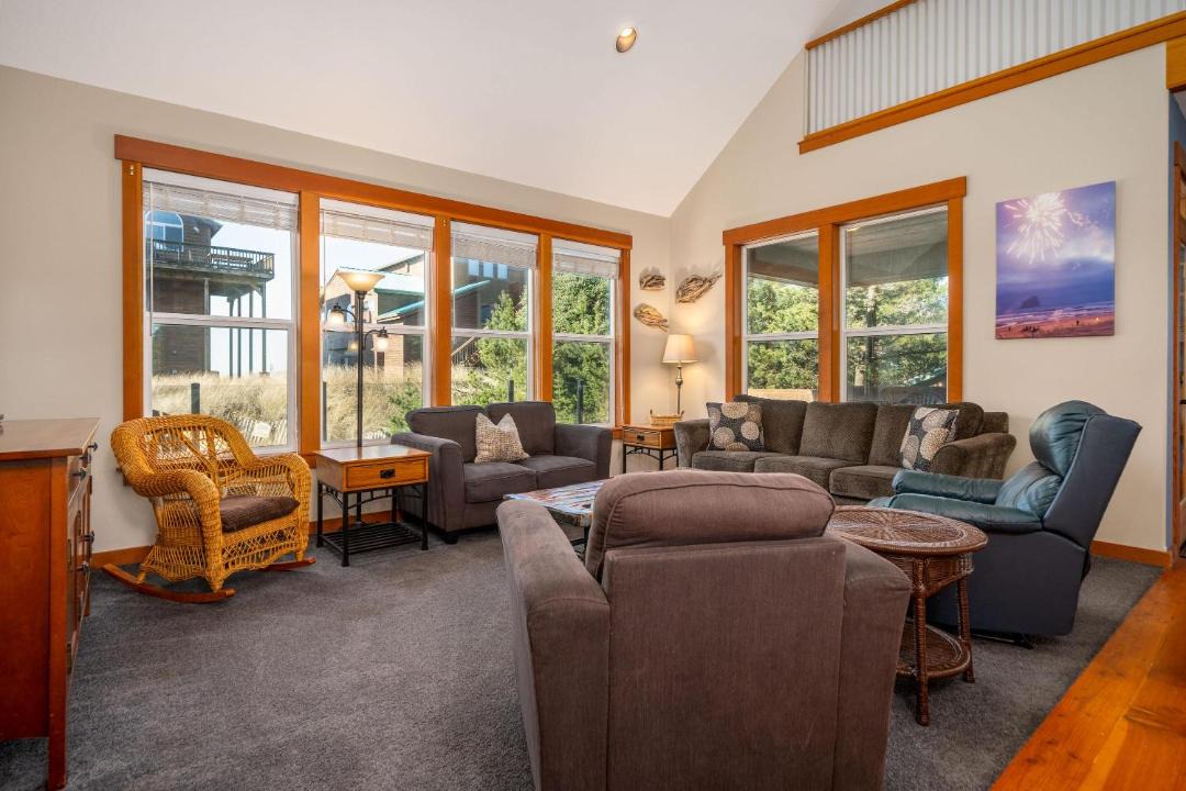 Photo of Livingroom in Kiwanda Shores