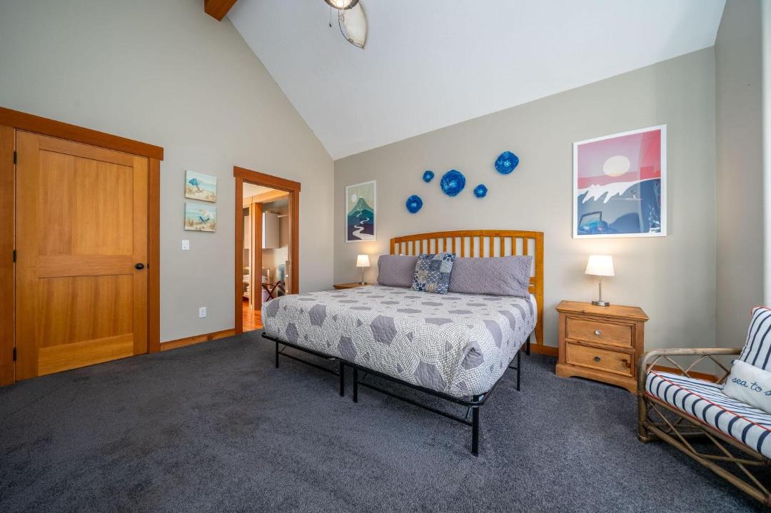 Photo of Bedroom in Kiwanda Shores