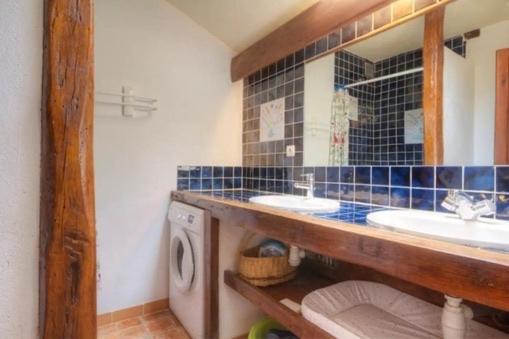 Photo of Bathroom in Buffon