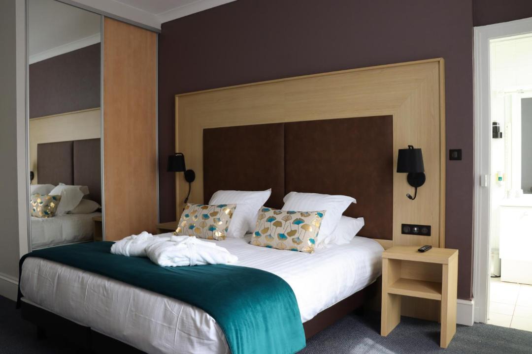 Photo of Bedroom in Contrexeville