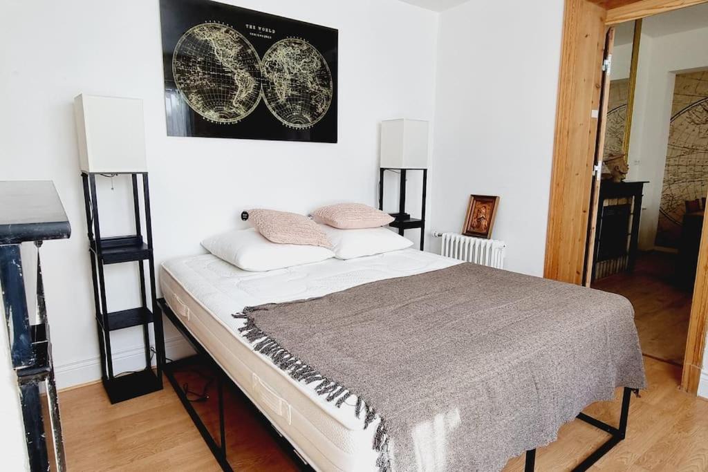 Photo of Bedroom in Coudekerque-Branche