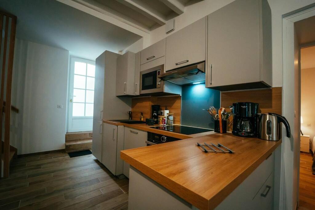 Photo of Kitchen in Montigny-le-Gannelon