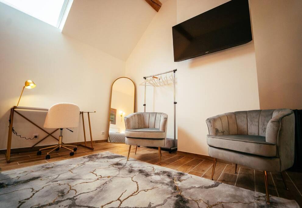 Photo of Livingroom in Montigny-le-Gannelon