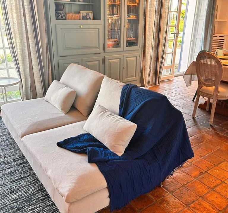 Photo of Others in Le Palais