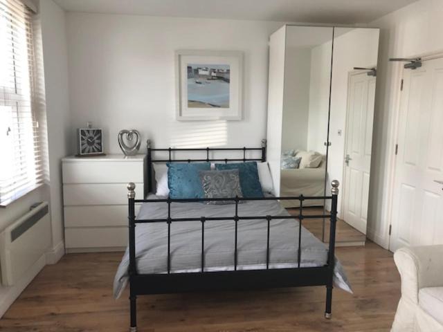 Photo of Others in Heston Central