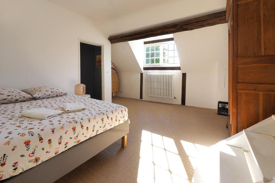 Photo of Bedroom in Francheville