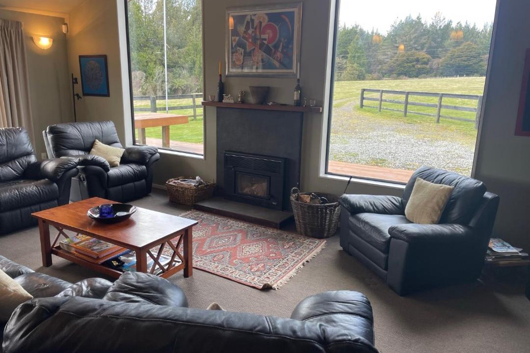 Photo of Livingroom in Erua