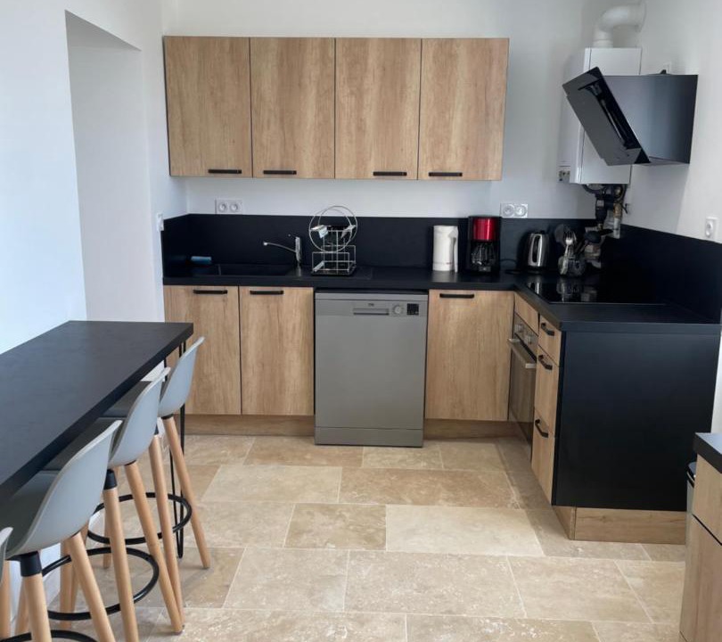 Photo of Others in Avallon