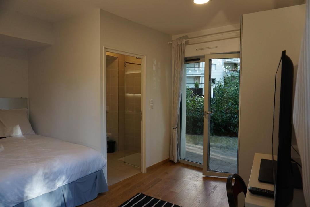 Photo of Others in Neuilly-sur-Seine