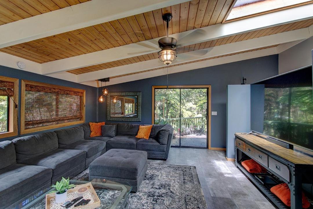 Photo of Livingroom in Royal Hawaiian Estates