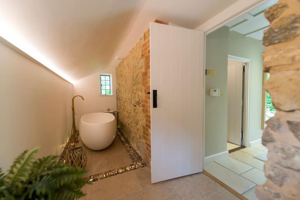 Photo of Bathroom in Smarden