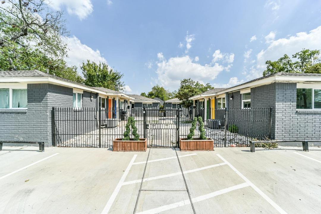 Photo of Others in Greater Third Ward