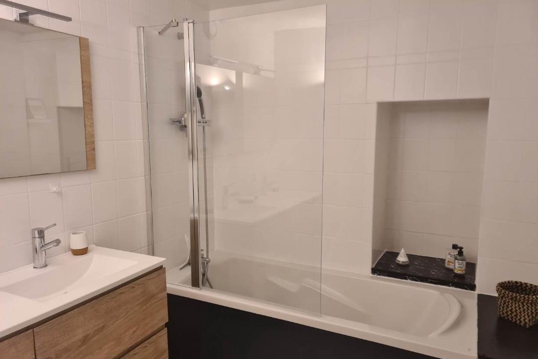 Photo of Bathroom in Lanvallay