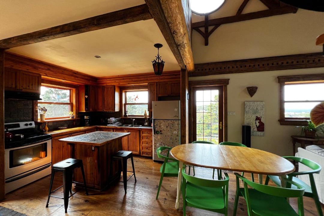 Photo of Kitchen in Sainte-Anne-des-Monts