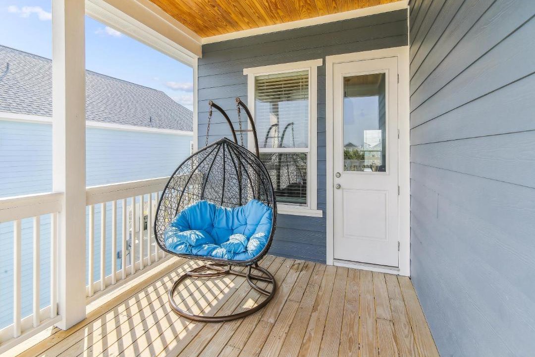 Photo of Patio Balcony in Terramar Beach