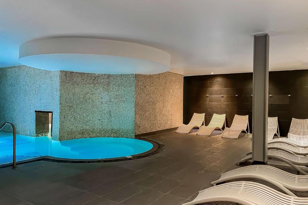 Photo of Others in Hoole