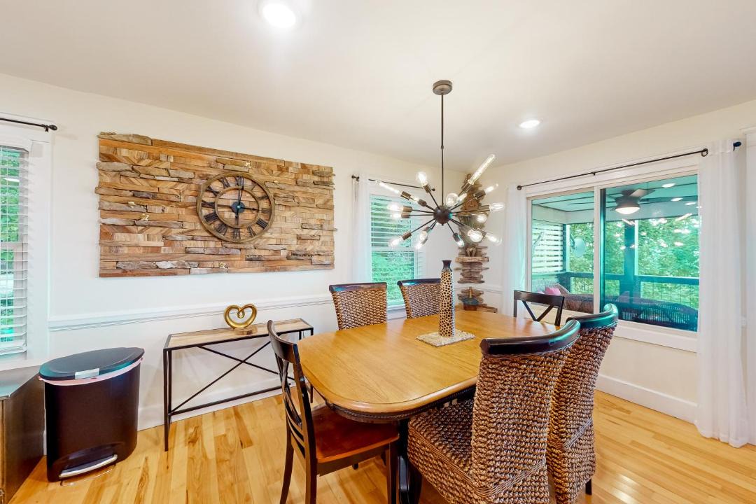 Photo of Livingroom in Hiawassee