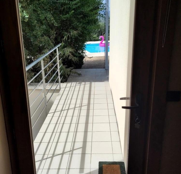 Photo of Others in Mogneneins