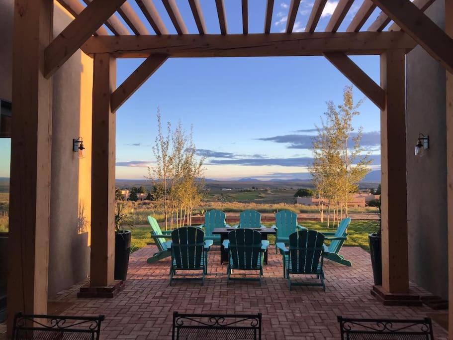 Photo of Patio Balcony in Ranchos De Taos