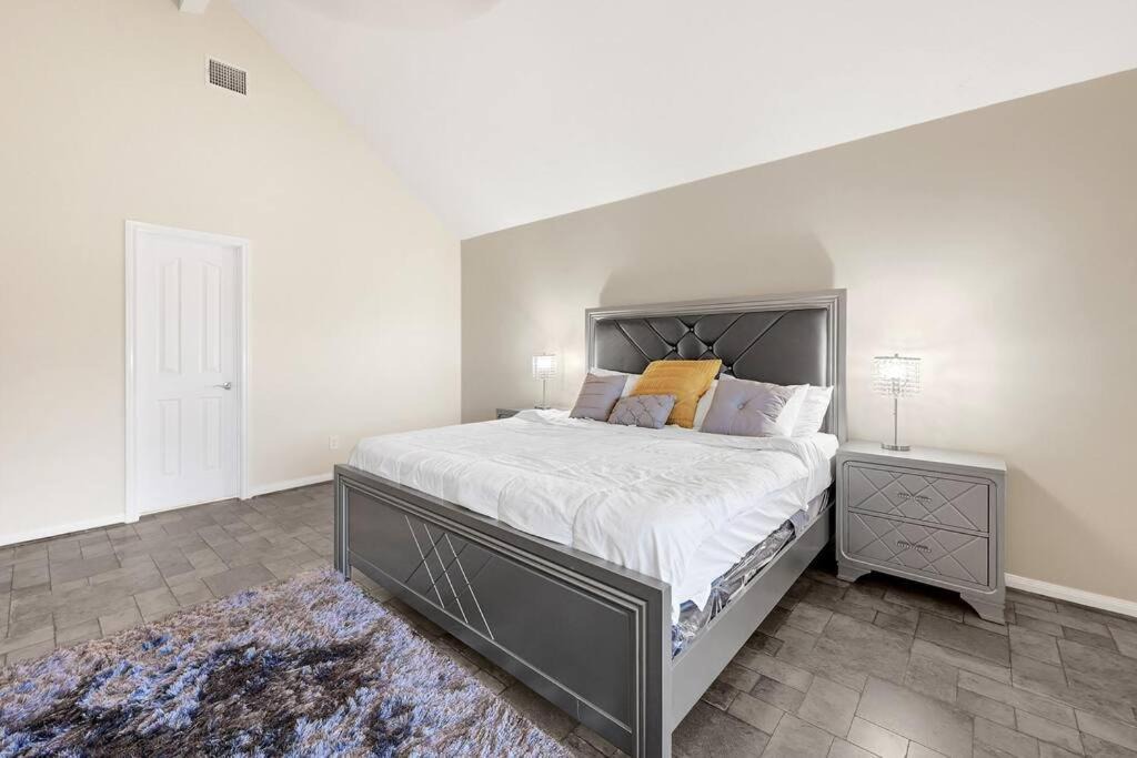 Photo of Bedroom in Manvel