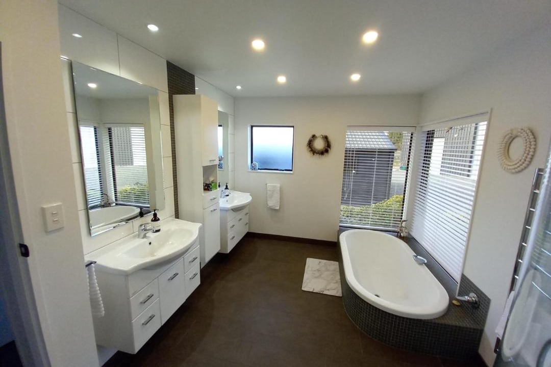 Photo of Bathroom in Tamahere