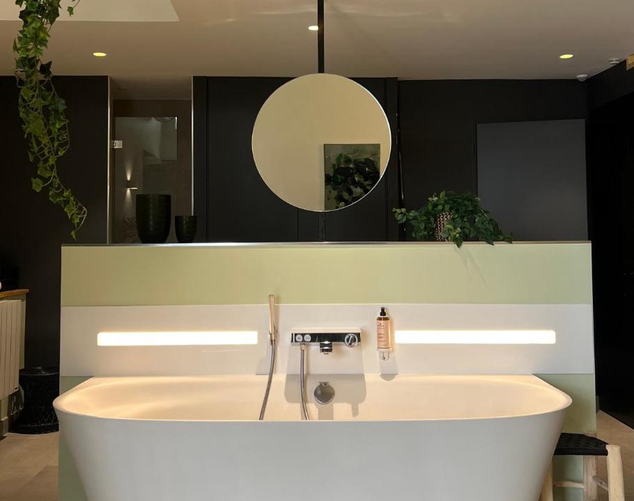 Photo of Bathroom in Carnot - Gailleton