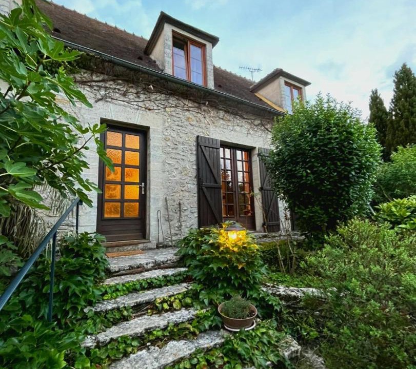 Photo of Buildings in Rocquemont