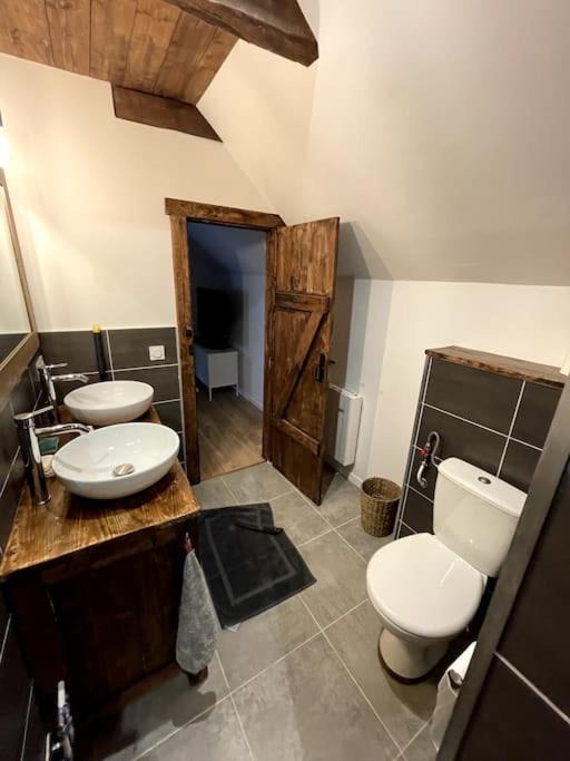 Photo of Bathroom in Saint-Projet-de-Salers