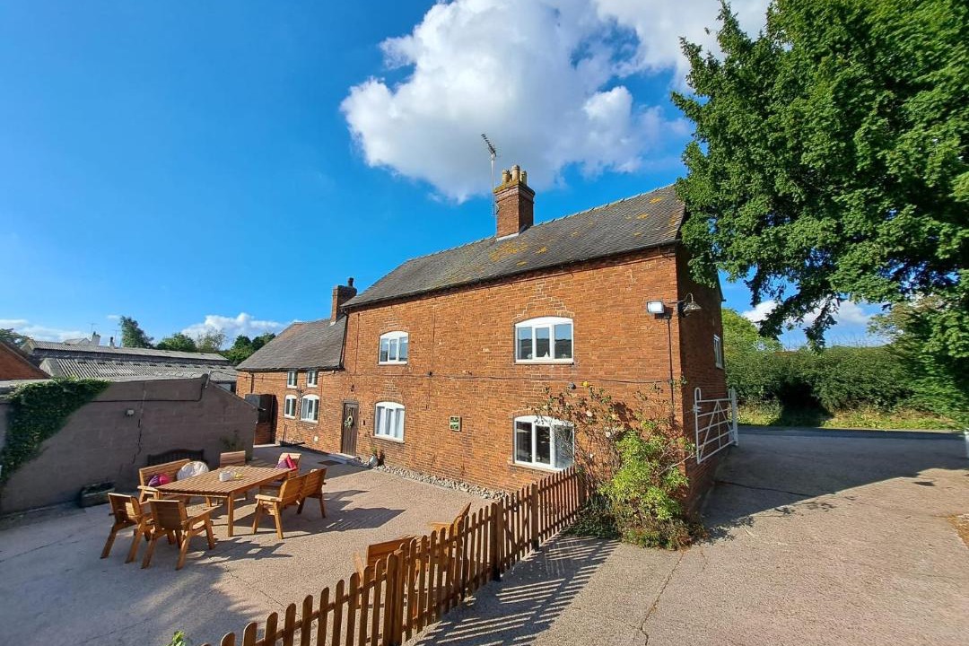 Photo of Others in Doveridge