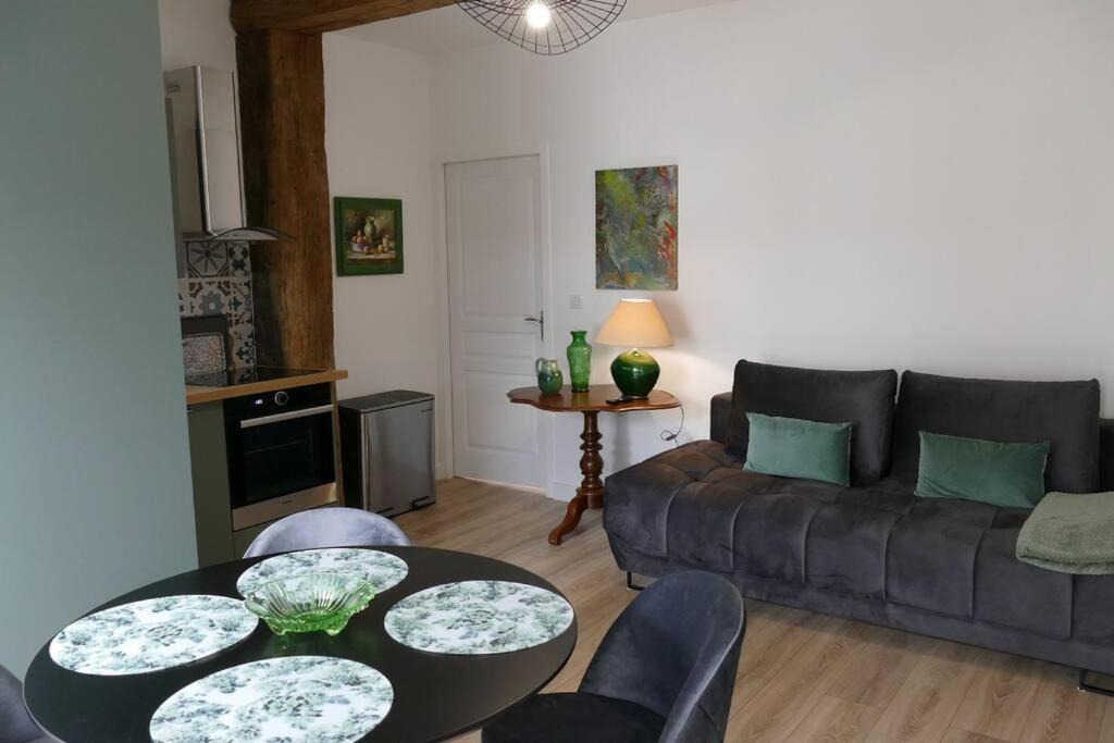 Photo of Livingroom in Montigny-le-Gannelon