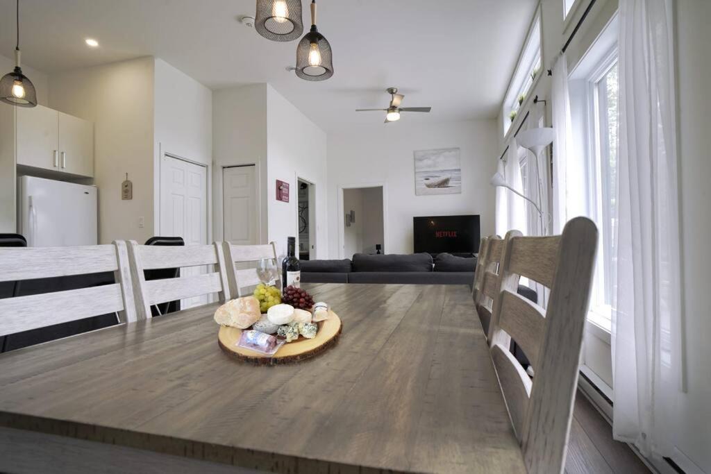 Photo of Livingroom in Chertsey