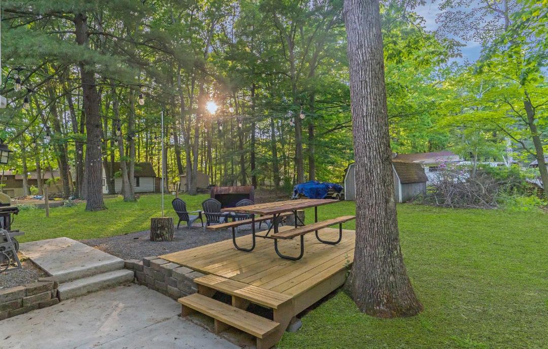 Photo of Others in Hawley