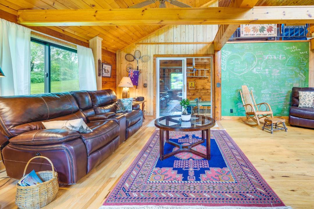 Photo of Others in Jamestown