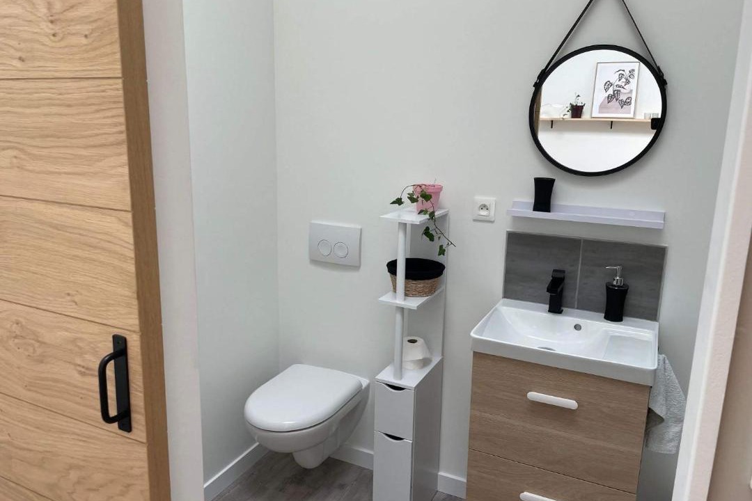 Photo of Others in Avanton