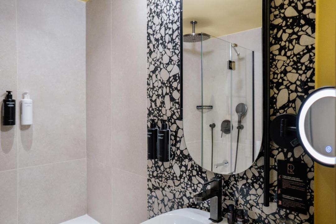 Photo of Bathroom in Quinze-Vingts