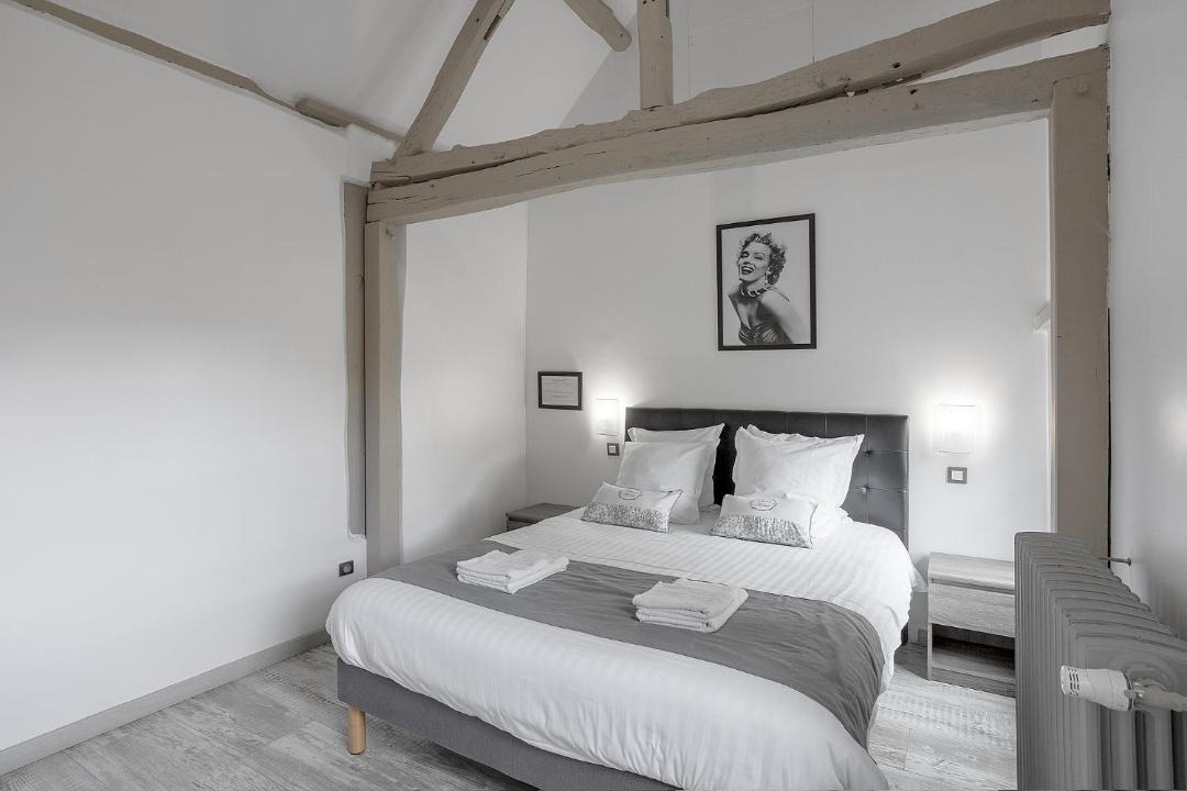 Photo of Others in Allonne