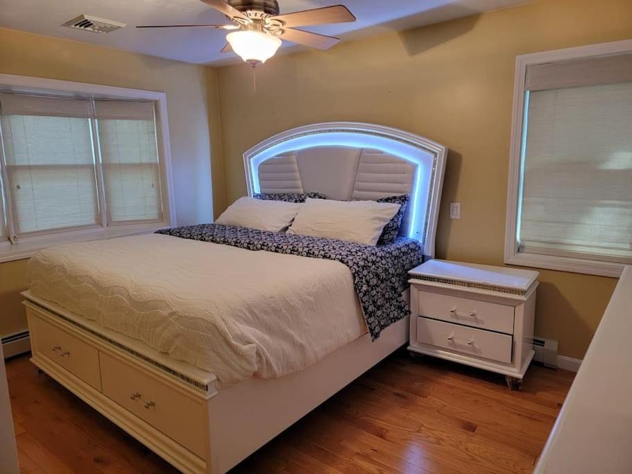 Photo of Others in Charlton