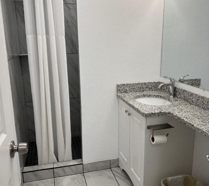 Photo of Bathroom in Treasure Island