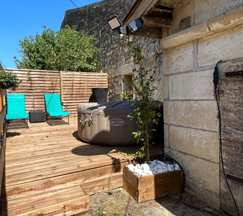 Photo of Others in Pugnac