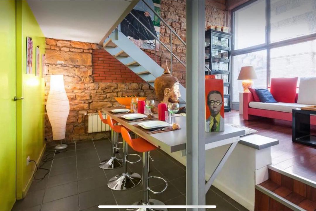 Photo of Others in 2nd Arrondissement