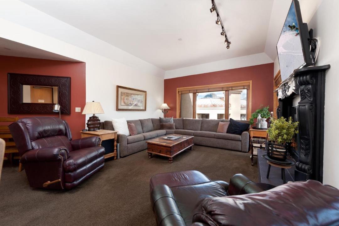 Photo of Livingroom in Purgatory