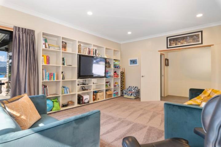 Photo of Livingroom in Lake Tarawera