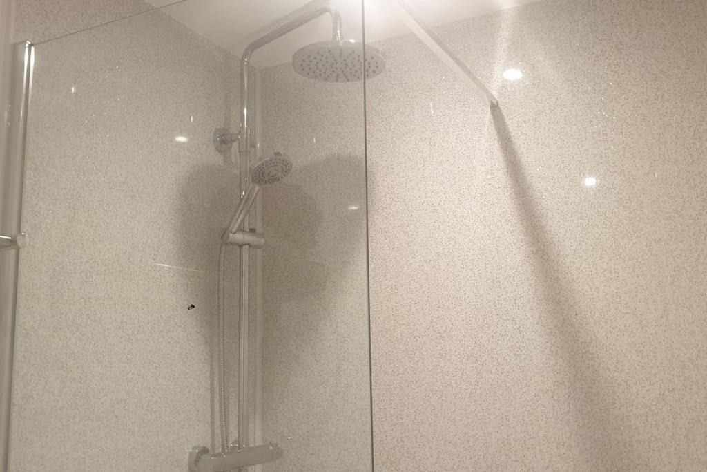 Photo of Bathroom in Delabole