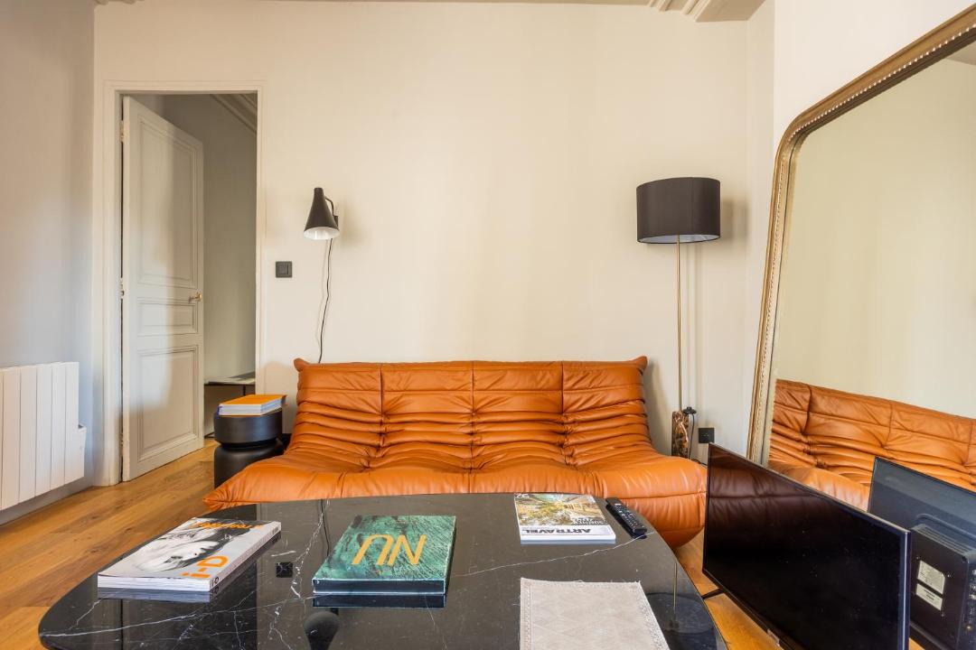 Photo of Livingroom in Arts-et-Metiers