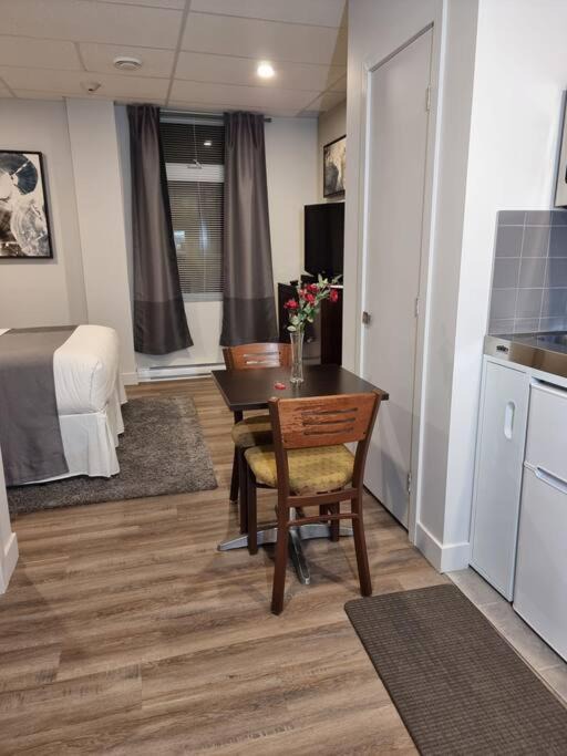 Photo of Livingroom in Downtown Gatineau