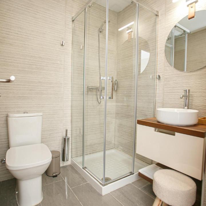 Photo of Bathroom in Chert