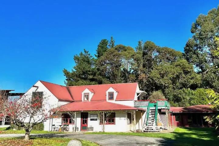 Photo of Others in Gladstone