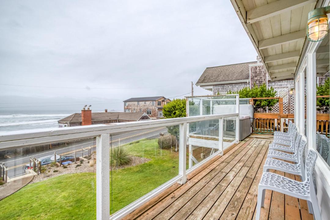 Photo of Patio Balcony in Roads End